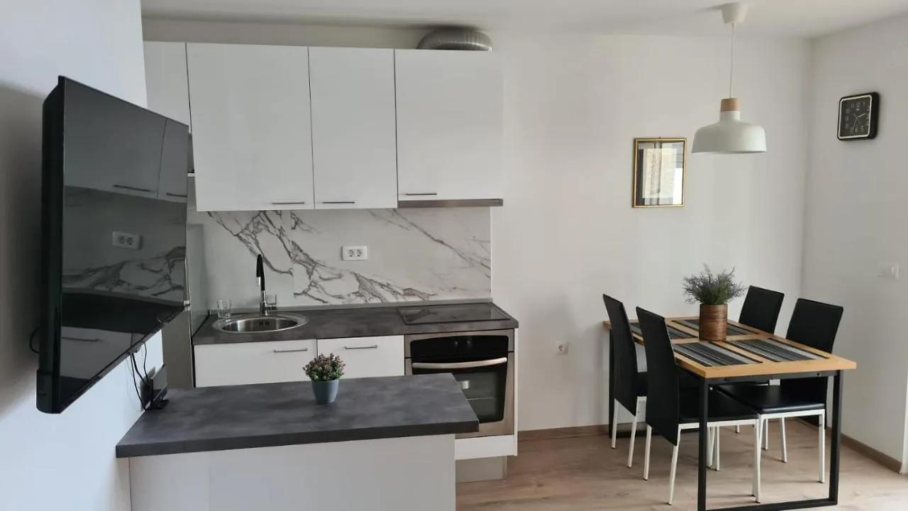 Apartment By The Mall Split